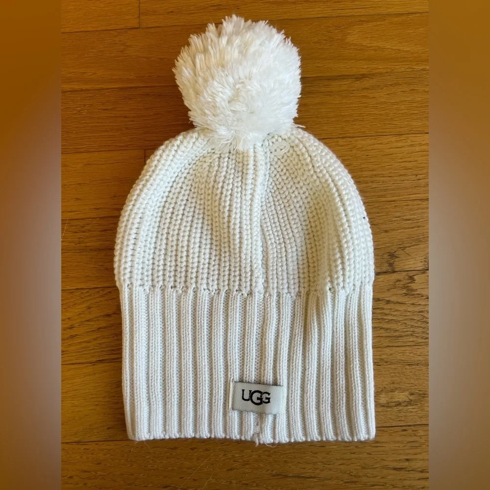 UGG nwt cardi